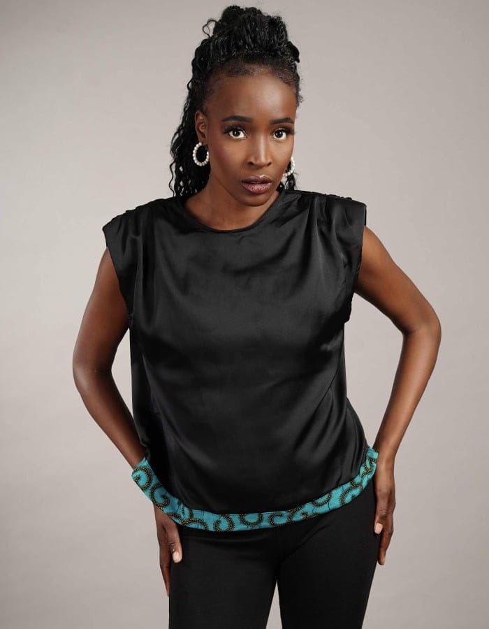 Mode africaine femme 2023 chemisier en wax - Afrhika store boutique à toulouse