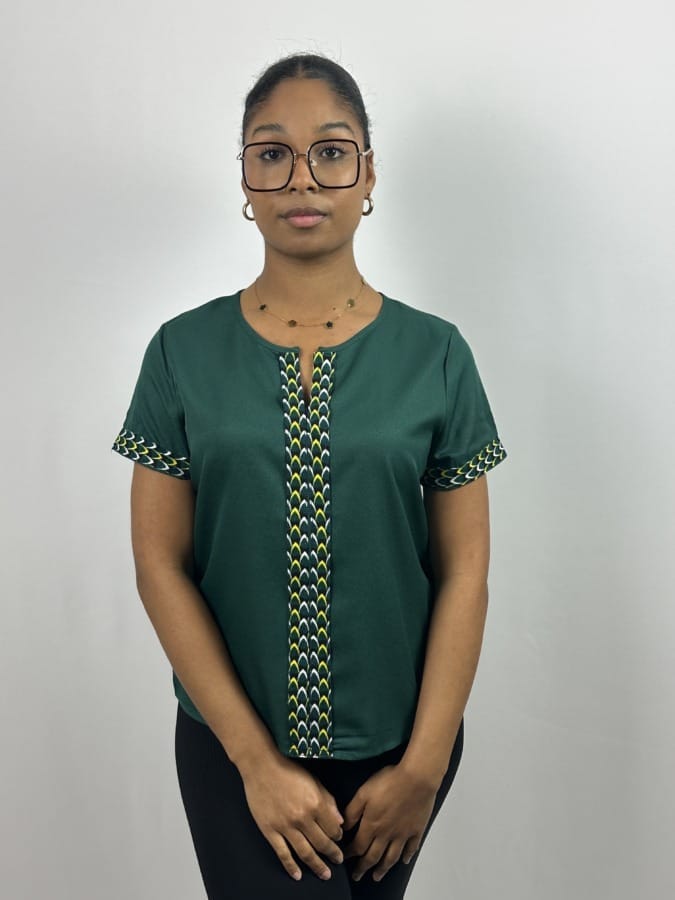 afrhikastore-boutique-mode-africaine-femme-toulouse-vêtements-wax-2025-chemisier-wax-afro-moderne-chic_5946 Mode africaine femme 2025 chemisier en wax - Afrhika store boutique à toulouse