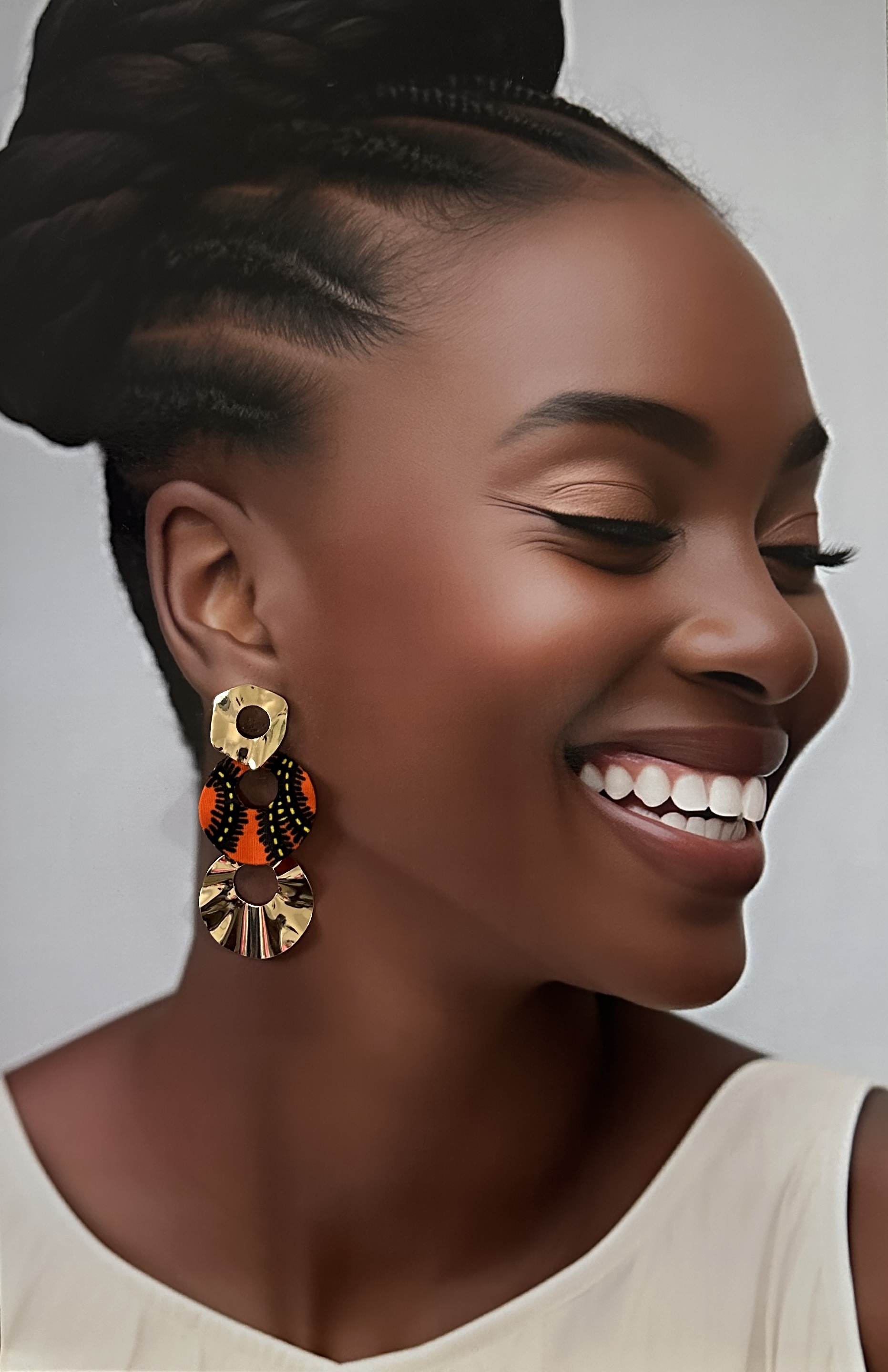 afrhikastore-boutique-mode-africaine-femme-toulouse-accessoires-wax-2026-bijoux-boucles d'oreilles-wax-afro-moderne-chic_5731 afrhikastore-boutique-mode-africaine-femme-toulouse-accessoires-wax-2026-bijoux-boucles d'oreilles-wax-afro-moderne-chic
