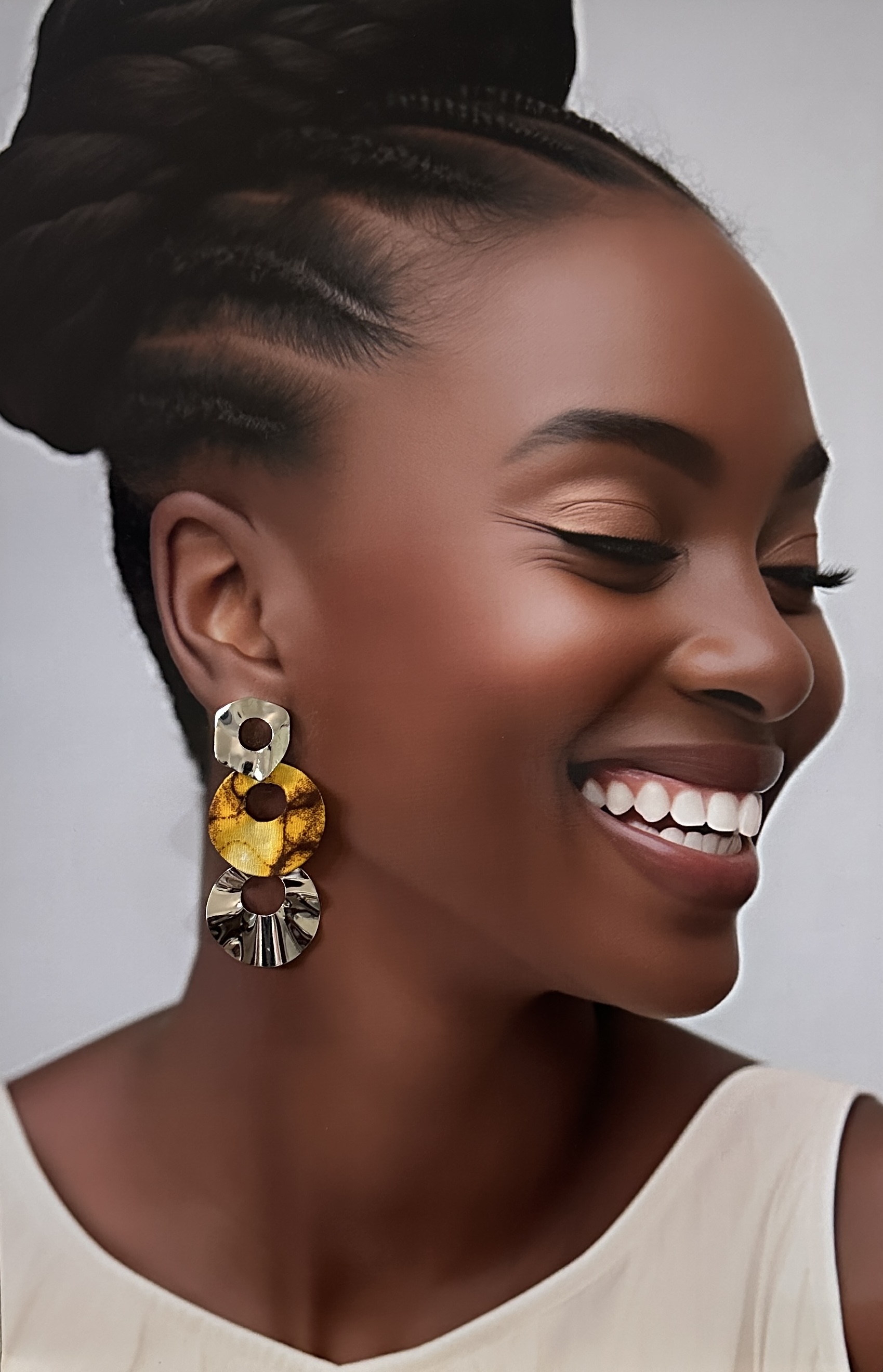 afrhikastore-boutique-mode-africaine-femme-toulouse-accessoires-wax-2026-bijoux-boucles d'oreilles-wax-afro-moderne-chic