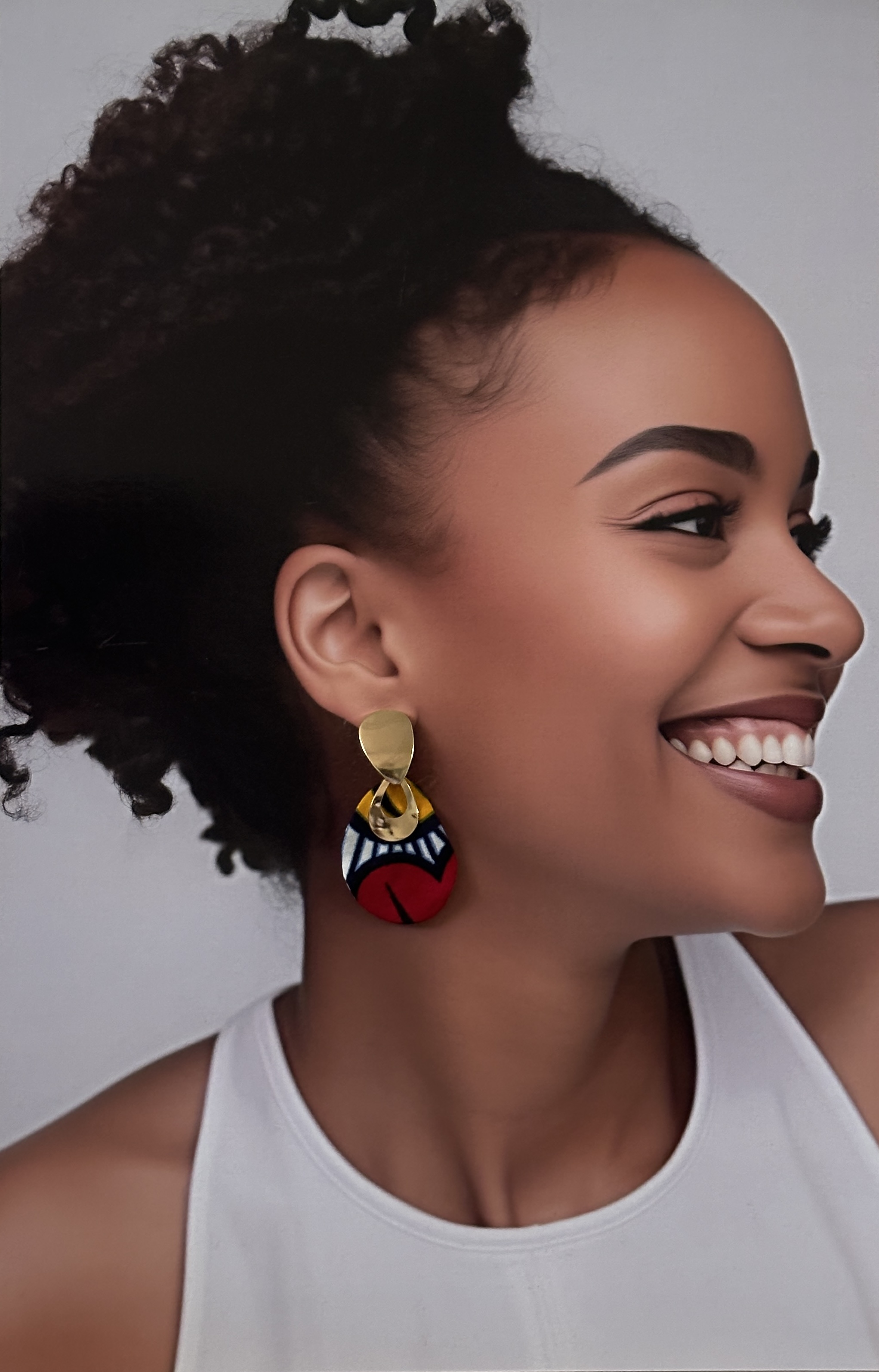 afrhikastore-boutique-mode-africaine-femme-toulouse-accessoires-wax-2026-bijoux-boucles d'oreilles-wax-afro-moderne-chic_5741 afrhikastore-boutique-mode-africaine-femme-toulouse-accessoires-wax-2026-bijoux-boucles d'oreilles-wax-afro-moderne-chic